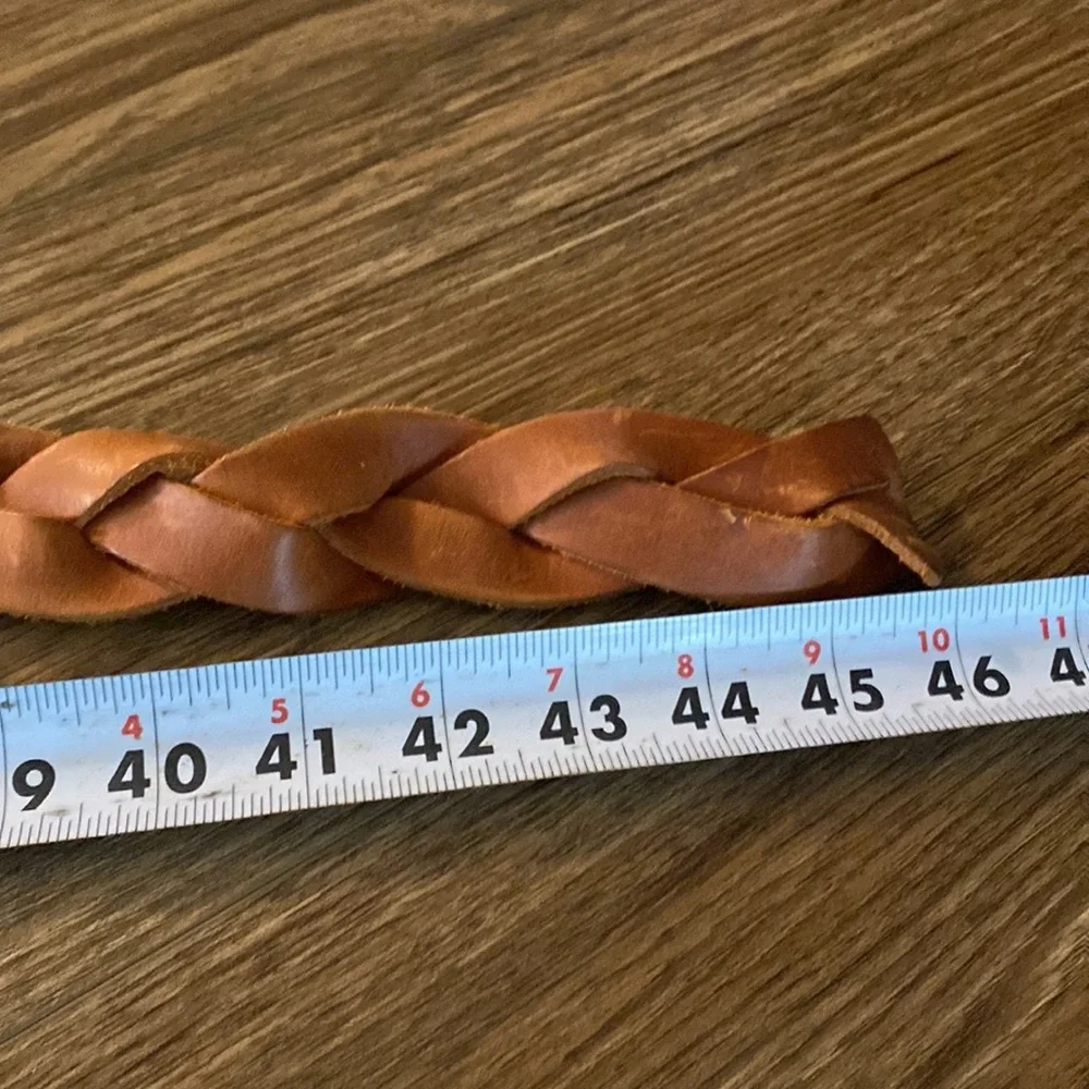 Vintage Womens Braided Brown Tan Leather Belt Small Silver Buckle Boho hippie